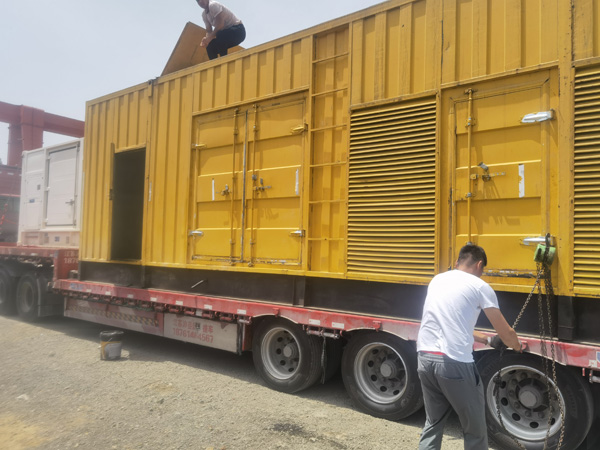 彝良除了负载情况和发动机维护,还有哪些因素会影响 200kw 柴油发电机的油耗?